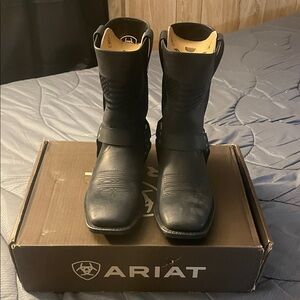 Ariat Men's Black Leather Western Boots